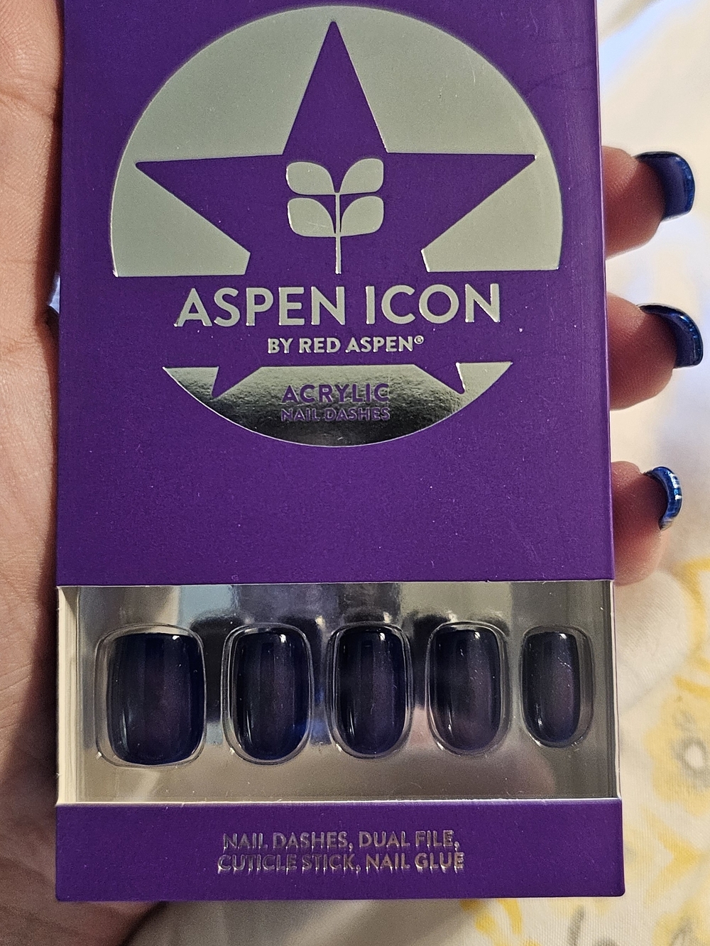 Aspen Icon Acrylic Press-On Nails in A Cat Eys Bluish Purple